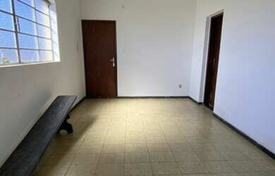 Imagem: O apartamento possui 1 Dormitório, 1 Banheiro, 94m² de Área