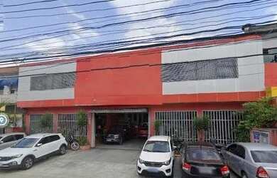 Imagem: O depósito possui 5 Vagas na garagem, 1.720m² de Área e