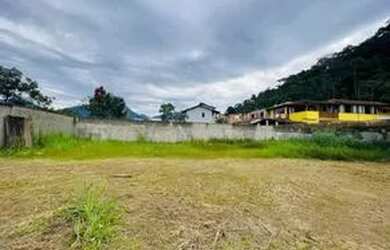 Imagem: O terreno possui 360m² de Área e está localizado em Centro