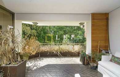 Imagem 9: Apartamento Alto Padrão. 250m² de Área, 3 Vagas na garageme4 Dormitórios