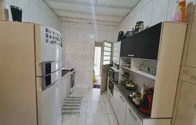 Imagem: A casa possui 2 Dormitórios, 1 Banheiro, 100m² de Área e