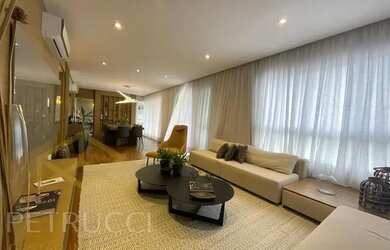 Imagem: O apartamento possui 3 Dormitórios, 5 Banheiros, 4 Vagas na