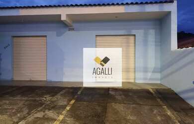 Imagem: O depósito possui 3 Vagas na garagem, 134m² de Área e está