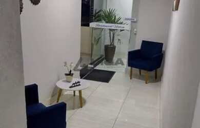 Imagem: O apartamento possui 1 Dormitório, 1 Banheiro, 1 Vaga na garagem