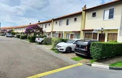 Imagem: A casa em condomínio possui 3 Dormitórios, 2 Banheiros, 2