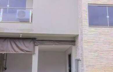 Imagem: A casa possui 3 Dormitórios, 4 Banheiros, 4 Vagas na garagem