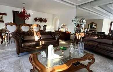 Imagem 12: A casa fica localizada em condomínio fechado em uma área nobre do Itaigara