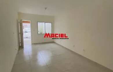 Imagem: A casa possui 3 Dormitórios, 3 Banheiros, 2 Vagas na garagem