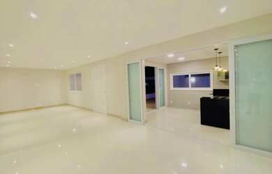 Imagem 2: BELÍSSIMA CARA NO RECREIO DOS BANDEIRANTES, PRIMEIRA LOCAÇÃO