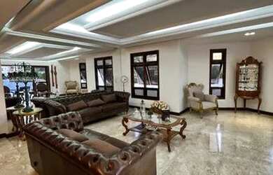 Imagem 4: A casa fica localizada em condomínio fechado em uma área nobre do Itaigara