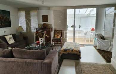 Imagem: O apartamento possui 2 Dormitórios, 4 Banheiros, 1 Vaga na