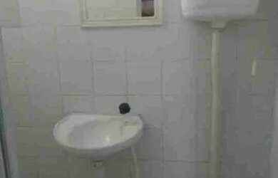 Imagem: O quarto está localizado em Armação, Salvador para alugar