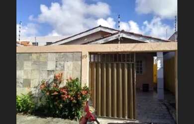 Imagem: A casa possui 3 Dormitórios e está localizado em Aruana