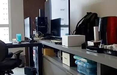 Imagem: O depósito possui 5 Vagas na garagem, 35m² de Área e está