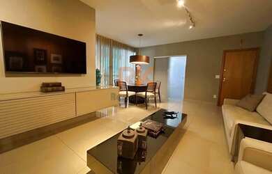 Imagem: O apartamento possui 4 Dormitórios, 3 Banheiros, 3 Vagas na