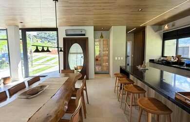 Imagem 14: Casa Duplex na Fazenda Marambaia, 380 m2, 4 suites - em Corrêas - Petrópolis...