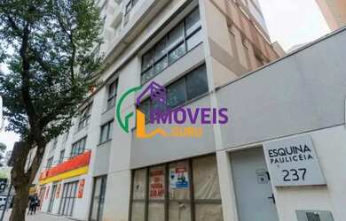 Imagem: O depósito possui 5 Vagas na garagem, 416m² de Área e está