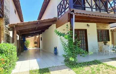 Imagem: A casa em condomínio possui 4 Dormitórios, 1 Banheiro, 3 Vagas