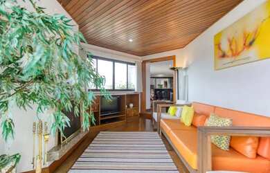 Imagem: O apartamento possui 4 Dormitórios, 5 Banheiros, 3 Vagas na