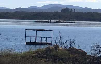 Imagem 11: Rancho vista pro lago. Acomodam 10 pessoas, 4 Vagas na garageme2 Dormitórios