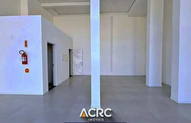 Imagem 3: ACRC Imóveis - LJ00483 - Loja para Locação no Bairro Água Verde em...