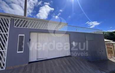 Imagem: A casa possui 3 Dormitórios, 3 Banheiros, 3 Vagas na garagem