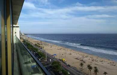 Imagem: O apartamento possui 4 Dormitórios, 5 Banheiros, 4 Vagas na