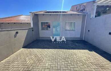 Imagem: A casa em condomínio possui 2 Dormitórios, 1 Banheiro, 2 Vagas