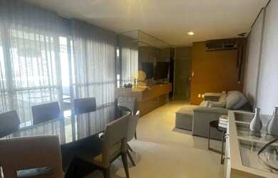 Imagem: O apartamento possui 4 Dormitórios, 3 Banheiros, 2 Vagas na