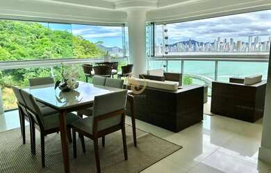 Imagem: O apartamento possui 3 Dormitórios, 4 Banheiros, 2 Vagas na