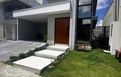 Imagem: A casa em condomínio possui 3 Dormitórios, 2 Banheiros, 2