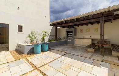 Imagem: O apartamento possui 3 Dormitórios, 2 Banheiros, 2 Vagas na