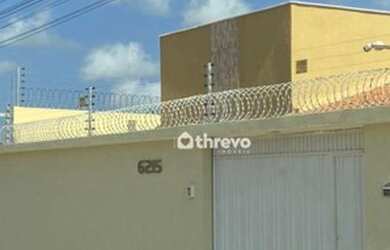 Imagem: A casa possui 3 Dormitórios, 2 Banheiros, 360m² de Área e