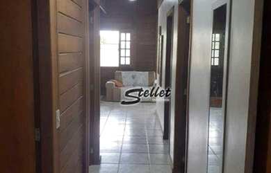 Imagem: A casa possui 5 Dormitórios, 3 Banheiros, 3 Vagas na garagem