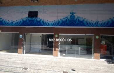 Imagem: O depósito possui 2 Vagas na garagem e 540m² de Área e está