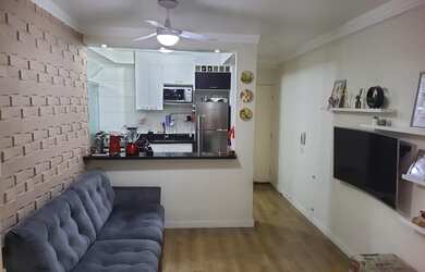 Imagem: O apartamento possui 3 Dormitórios, 1 Banheiro, 1 Vaga na garagem