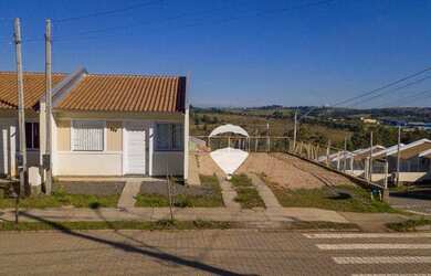 Imagem 1: Casa 2 dorm de esquina. 43m² de Área, 2 Vagas na garageme2 Dormitórios