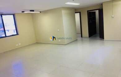 Imagem: O depósito possui 2 Vagas na garagem, 50m² de Área e está