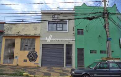 Imagem: O depósito possui 1 Vaga na garagem e 80m² de Área e está