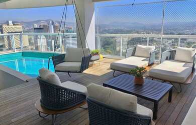 Imagem: O apartamento na cobertura possui 3 Dormitórios, 5 Banheiros