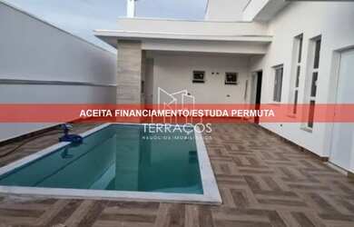 Imagem: A casa possui 3 Dormitórios, 3 Banheiros, 3 Vagas na garagem