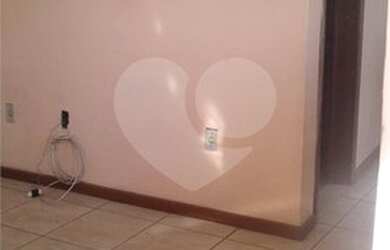 Imagem 4: Maravilhoso apartamento tipo Casa, vazio, todo reformado