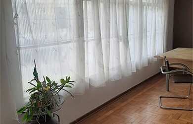 Imagem: O depósito possui 4 Vagas na garagem, 250m² de Área, Imóvel