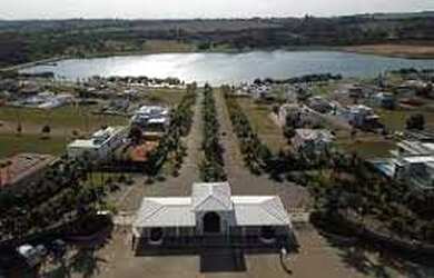 Imagem: O terreno possui 813m² de Área e está localizado em Jaguariúna