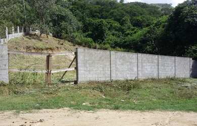 Imagem: O terreno possui 558m² de Área e está localizado em Barroco