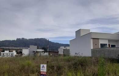 Imagem: O terreno está localizado em Três Rios do Sul, Jaraguá do