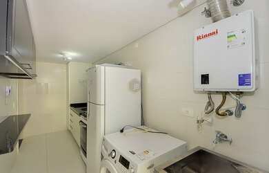 Imagem 8: CURITIBA - Apartamento Padrão - Portão