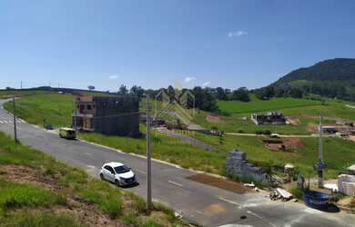 Imagem: O terreno possui 360m² de Área e está localizado em Loteamento