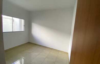 Imagem 4: Casa 03 Qts Semi Nova Ville France ao lado parque Atheneu