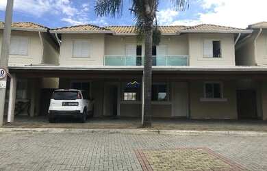 Imagem: A casa possui 3 Dormitórios, 4 Banheiros, 4 Vagas na garagem